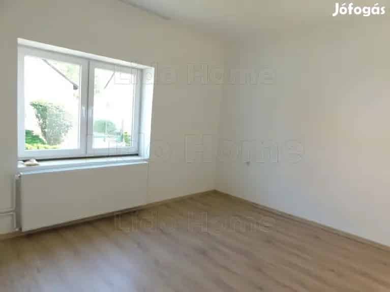 Felujitott tegla csalad haz Dombivaron 62 m2
