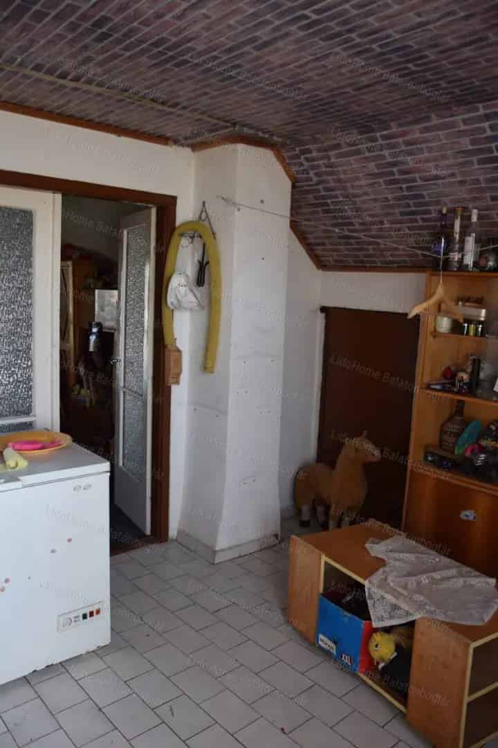 Simontornyai családi ház eladó - felújítandó