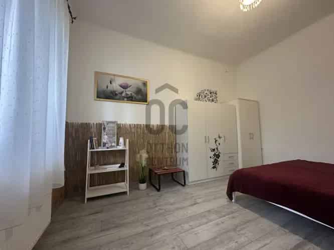 Budapest XV kerulet 70m2 felujitott hazresz elado