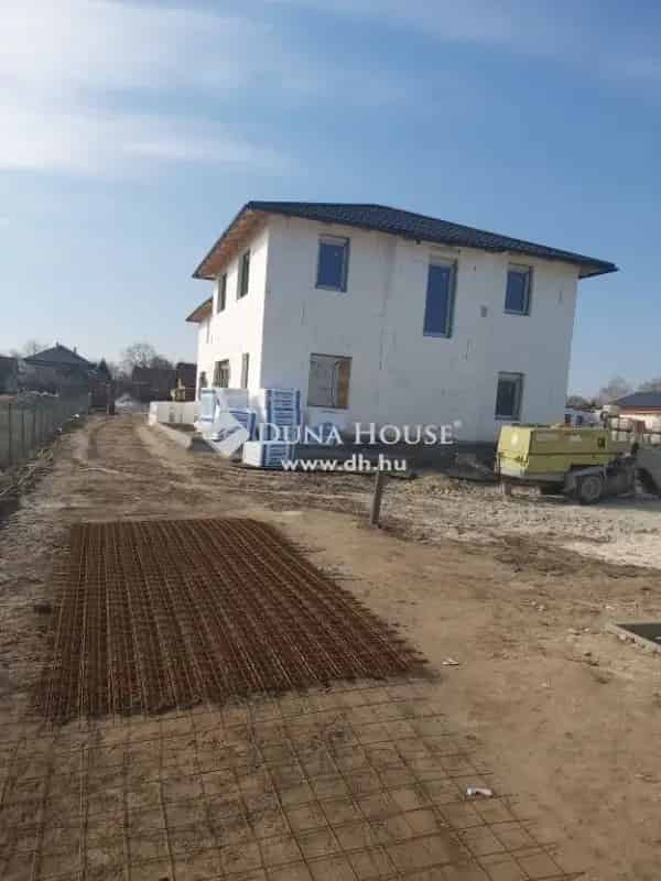Prémium Ikerházak Vecsésen - Modern Otthonok
