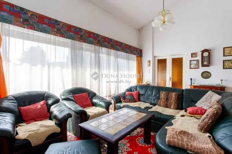 290m2-es Kétgenerációs Családi Ház II A Kerületben