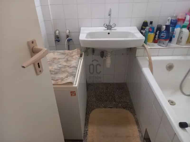 Pápa Belváros 2 szobás polgári lakás eladó
