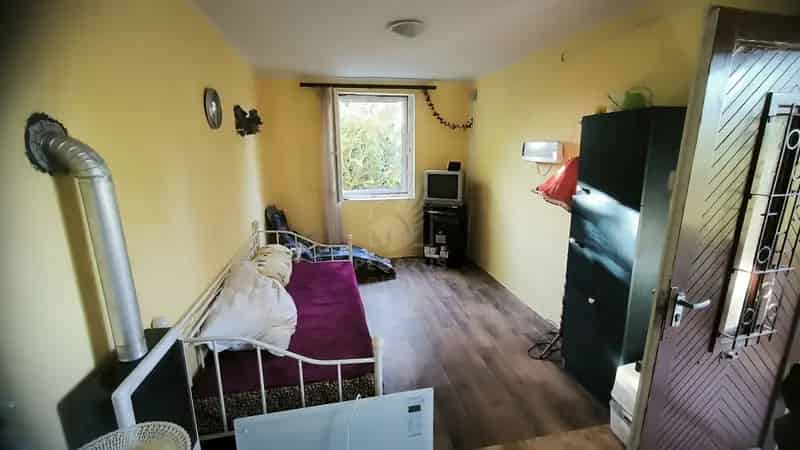 Panorámás Zártkerti Nyaraló Ózdon Eladó