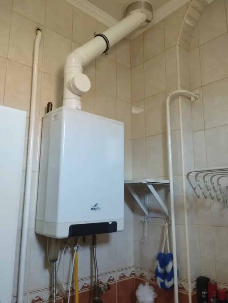 Hajduboszormeny 2 szoba nappalis csaladhaz elado garazzal es mellek epuletekkel