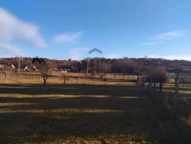 Kőröshegyi 820m2-es Építési Telek Balaton Közelében