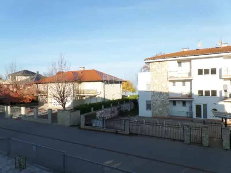 Siófok Aranypart 105m2 4szobás társasház Medencével
