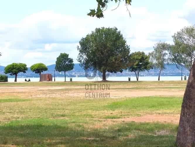 Zamárdi eladó telek panorámás vízközeli 824nm