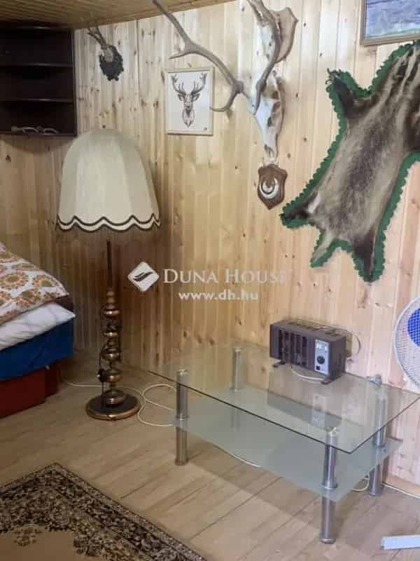 Dunaparti nyaraló eladó Bogyiszlónál
