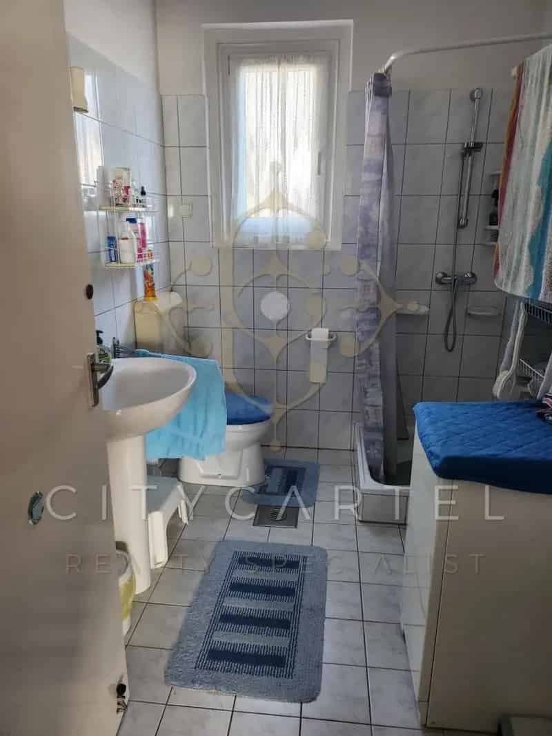 Fonyód - 268m2-es 3 szintes családi ház eladó