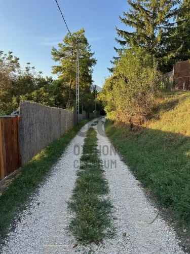 Váci panorámás telek eladó - tanyaépítésre alkalmas