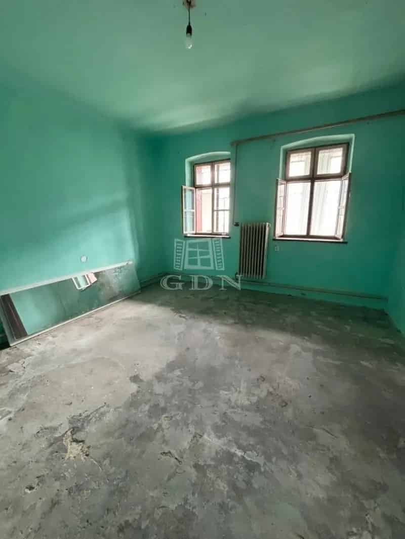Ház Kiadó , Komáromi járás, Dunántúl
