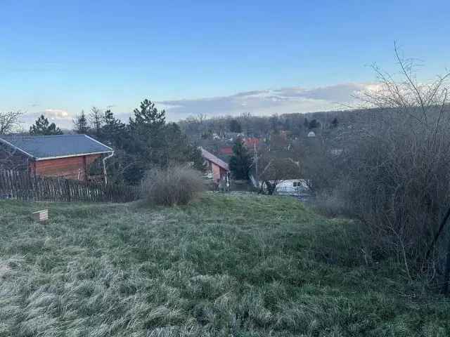 Eladó építési telek Százhalombattán panorámával