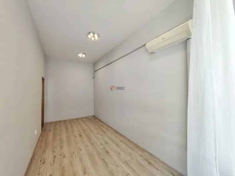 Szeged Belváros Iroda Kiadó 36 nm