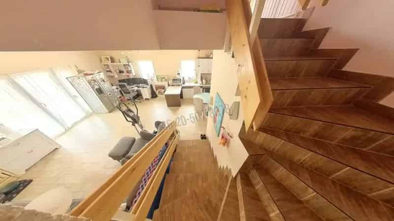 Üllő Ikerház Eladó - 108 m2 - 3 Hálószoba - Csendes Mellékutca