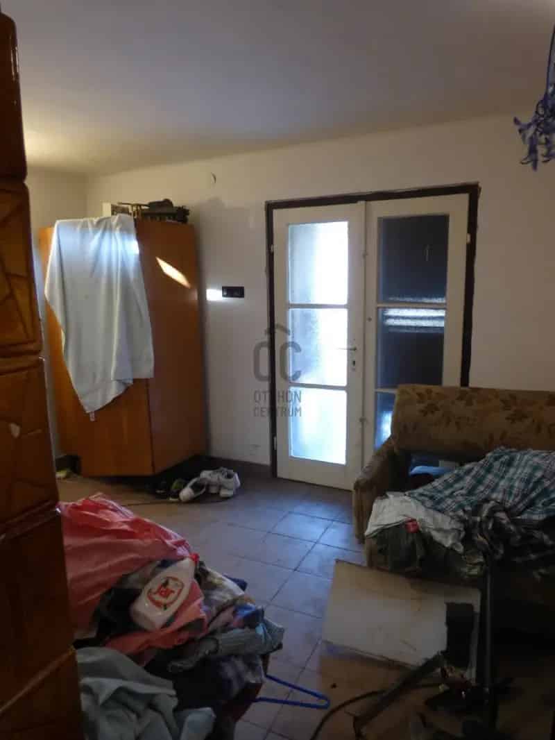 60 m2-es Téglaház Tóalmáson 1072 m2-es Telken