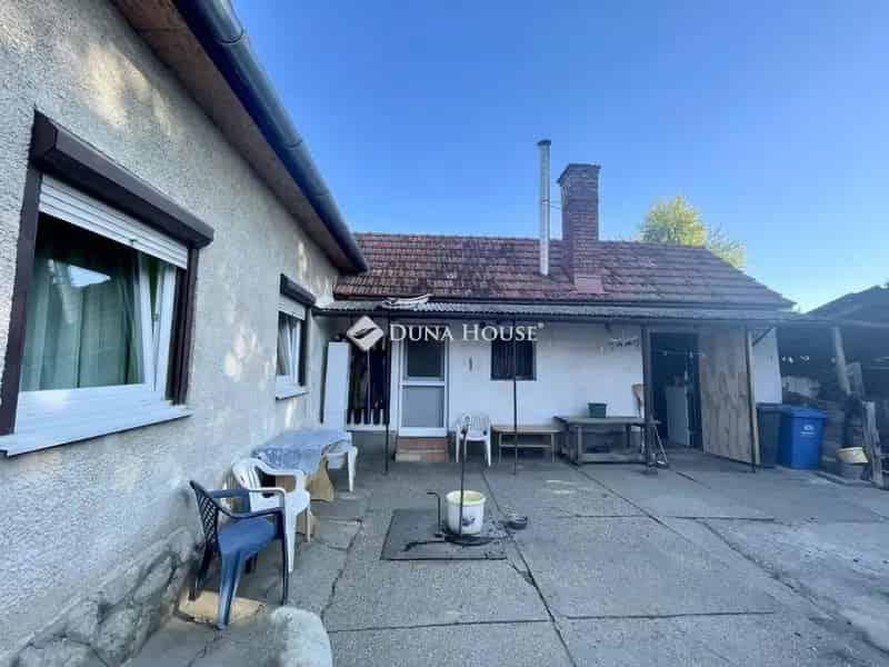 Családi ház eladó Újdombóváron