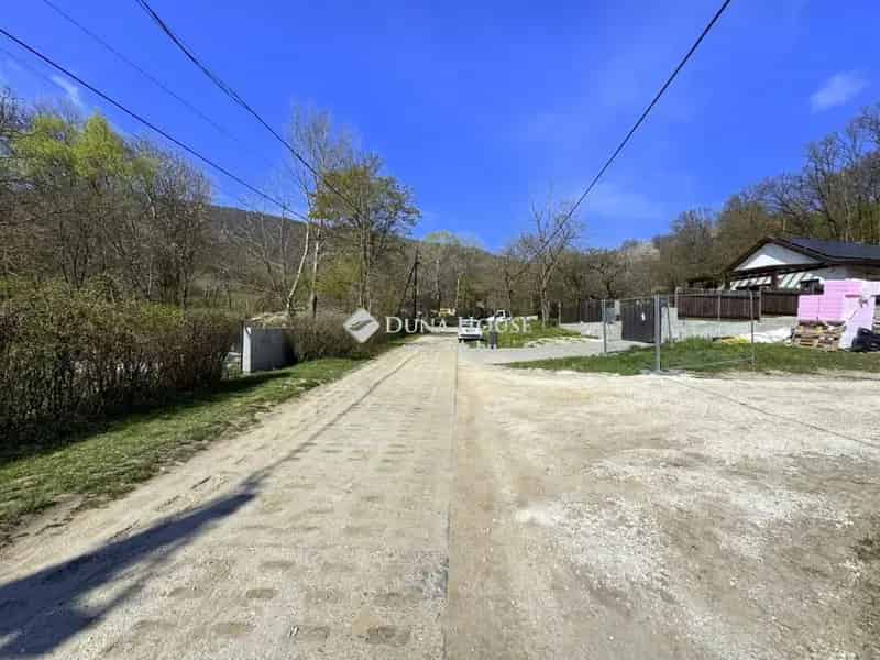 Pilisszentkereszt 1203 nm-es építési telek eladó