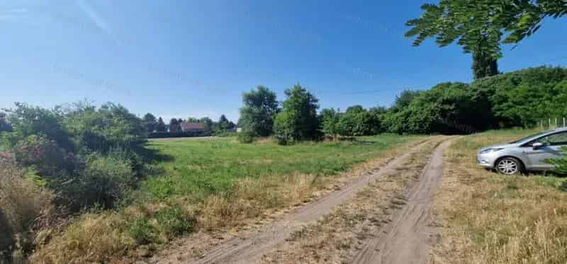 Ceglédi Zártkerti Ingatlan Eladó - 2197 m² - Gyógyközpont Közelében