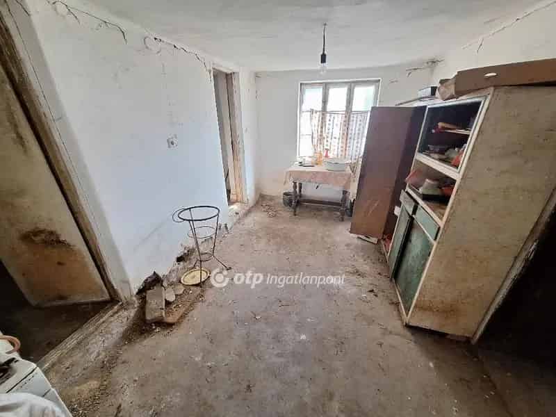 Felujítandó családi ház Tiszakürtön 52 9 m2 760 m2 telekkel