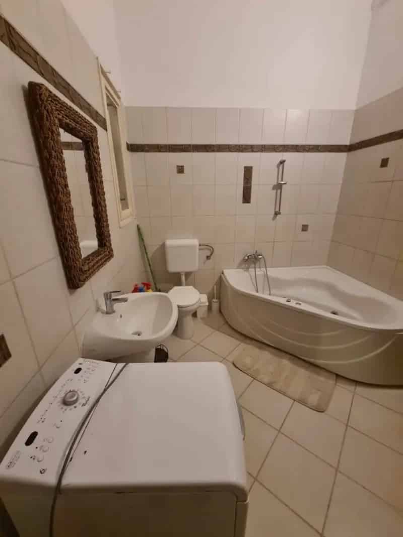 Debrecen belváros 3 szobás polgári lakás külföldieknek és családoknak