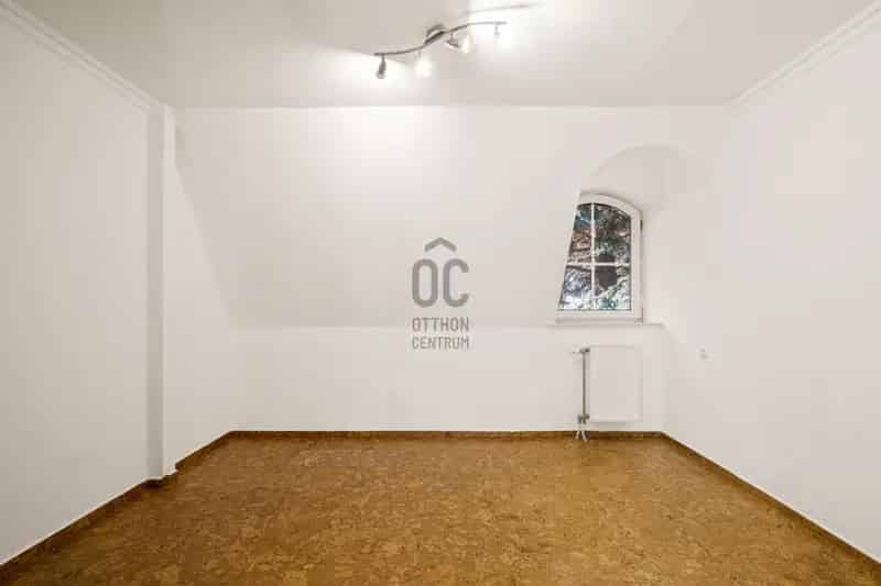 Panorámás családi ház Szentendrén