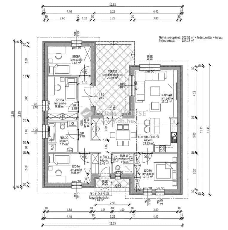 102 m2-es új építésű családi ház hőszivattyúval
