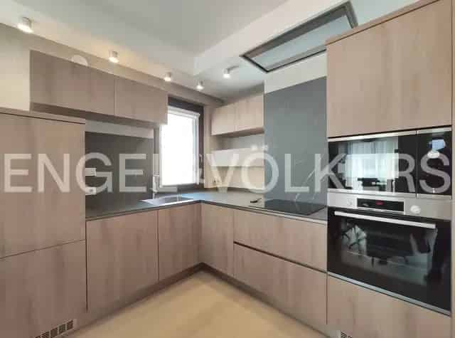 Pasaréti modern Penthouse lakás kiadó