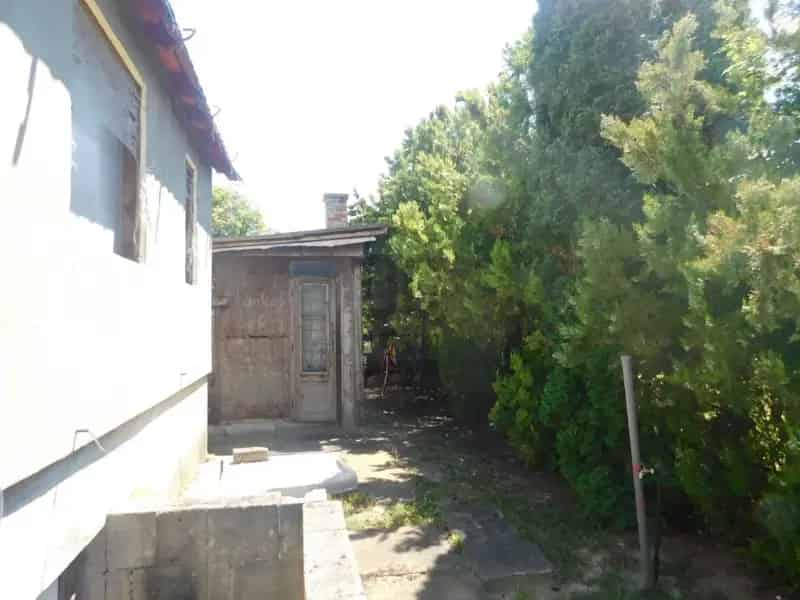 Váci ház eladó 2 szoba 2000 nm telekkel