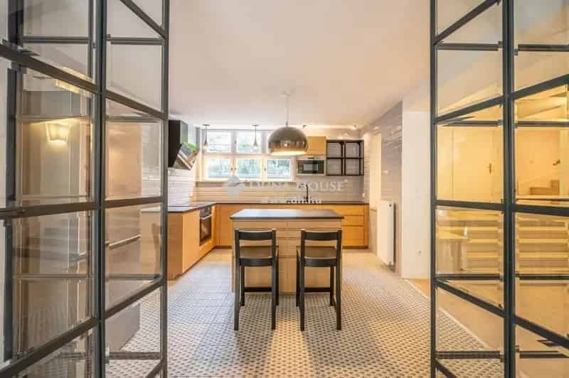 Felújított Villa Lakás Kiadó Budapest II Kerület Törökvész