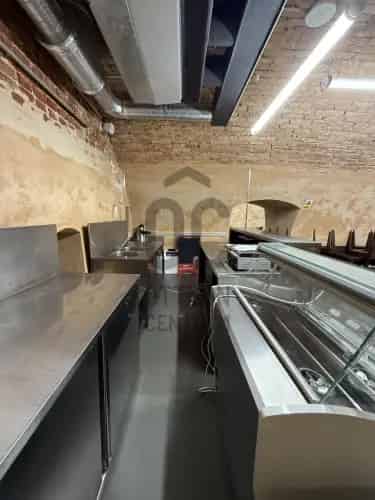 Szigetvári kiadó kereskedelmi ingatlan, UZ018892