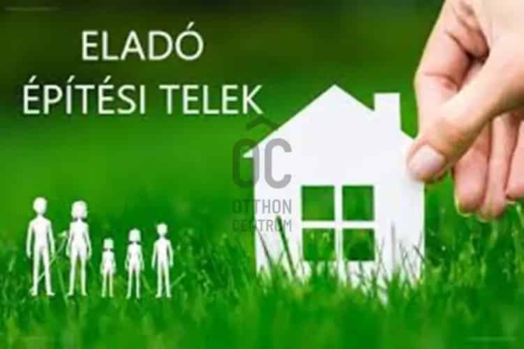 Debreceni belvárosi telek eladó - 320 nm - két utcára nyíló