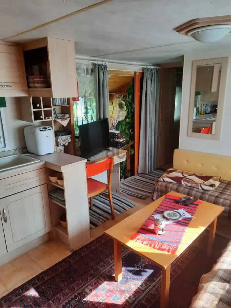 Bokodi to parton elado 50 nm-es haz napelemmel