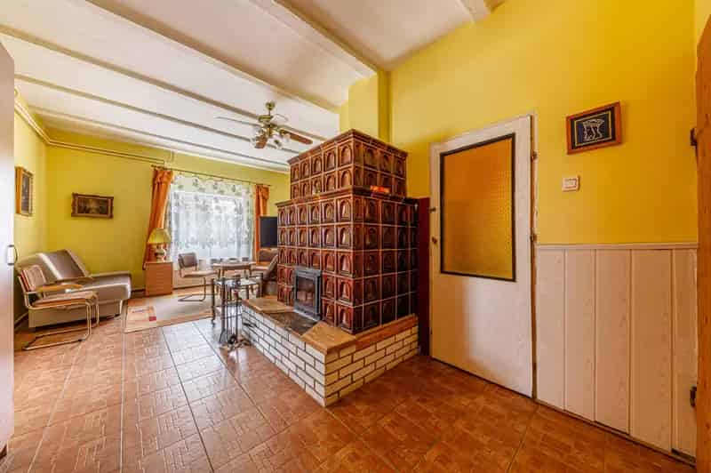 110 m2-es ház eladó 900 m2-es telken