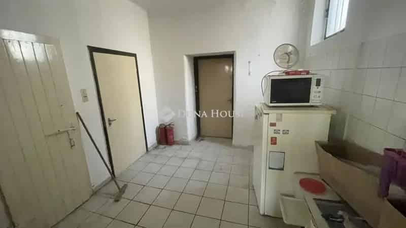 376 nm-es üzlethelyiség eladó Nagykanizsa közelében