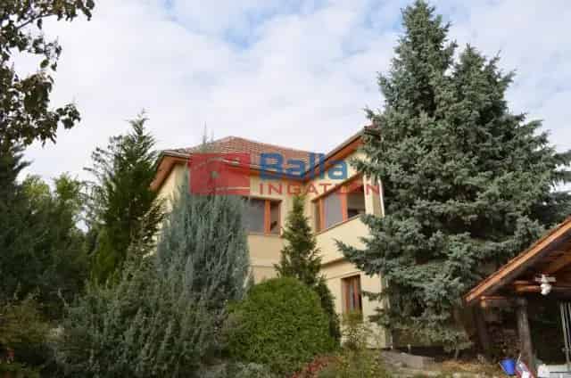 Zsámbék 2 generációs családi ház eladó panorámával