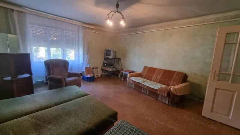 Cegléd Újváros 3 szobás családi ház eladó