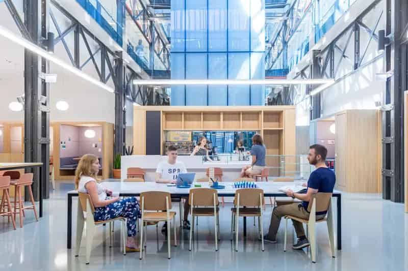 Spaces White House Irodák Budapesten - Rugalmas Munkaterületek