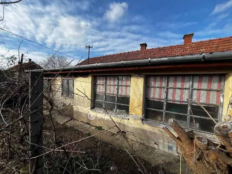 Hajduboszormeny 45m2-es felujitando csaldi haz 532m2 telekkel elado