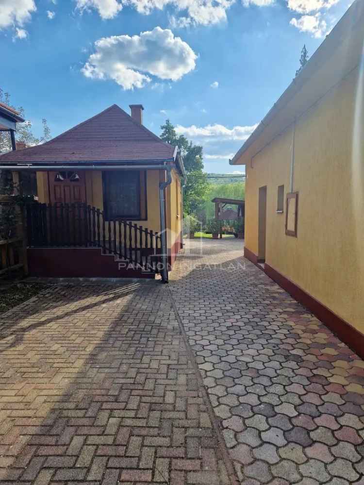 Panorámás Vendégház Eplényben Befektetésre és Otthonra