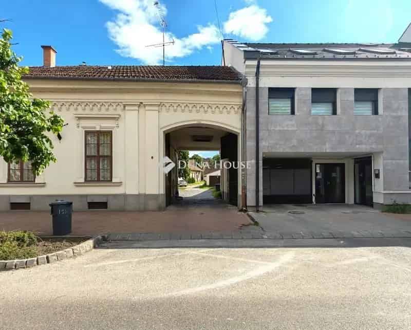 15 nm-es Garázs Eladó Szeged Belvárosában