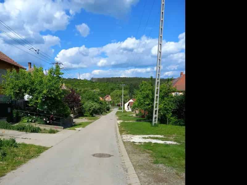 Vácegresen eladó 1657 nm-es építési telek
