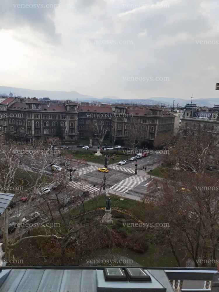 128 nm-es Nagypolgári Lakás Budapest VI Keruletben  Felujitando