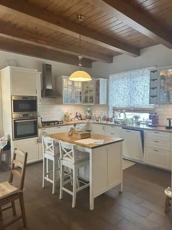 287 m2-es Modern Családi Ház Eladó