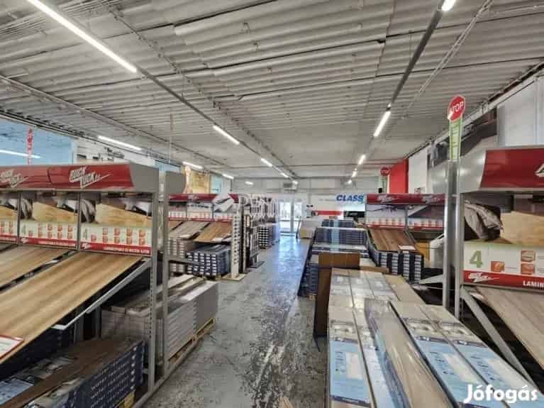 Ipari Ingatlan Eladó Pécs Megyeri úton 600nm