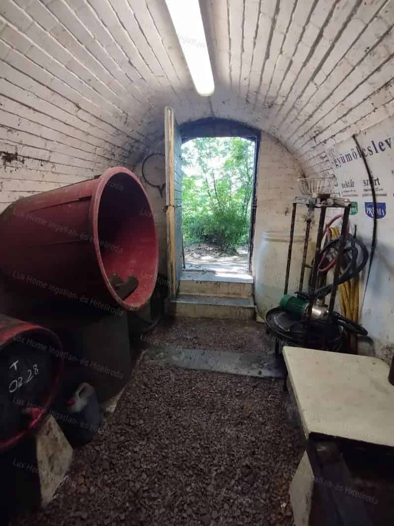 Héreg zártkert eladó 4231 nm 44 nm-es ház 2 szoba