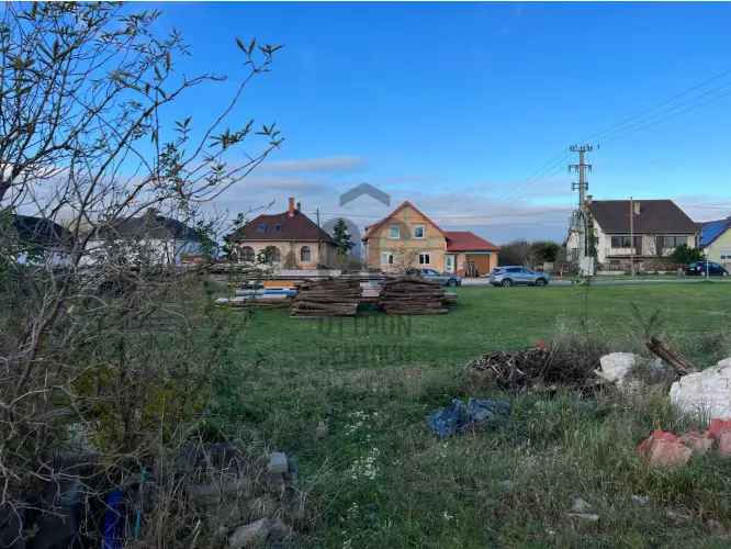 Fertőszentmiklósi eladó telek társasház építésére 1367 m2