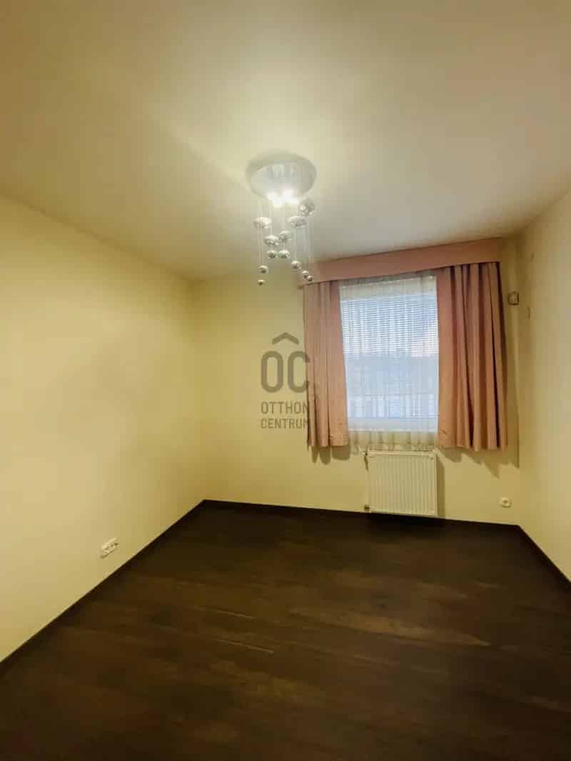 Győr Szabadhegy 122 nm-es 3 hálószobás családi ház eladó