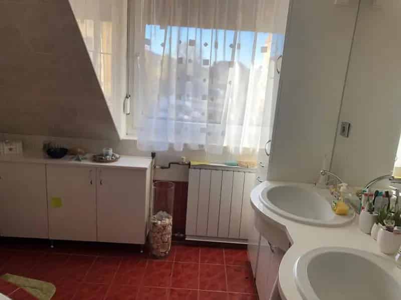 Budapest XVIII kerület 3 1 2 fel szobás duplakomfortos sorházi tégla lakás eladó