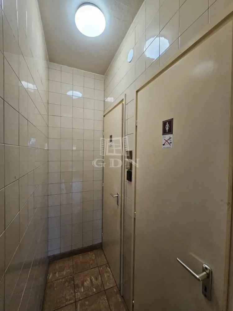 35m2-es Üzlethelyiség Eladó Érd Központjában