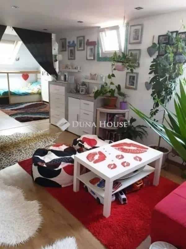 XVIII Kerulet Rozsadomb 78m2 3 szobas sorhaz teljes felujitas